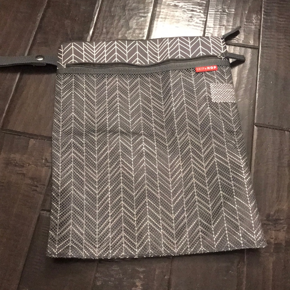Skip Hop wet/dry bag. LIKE NEW